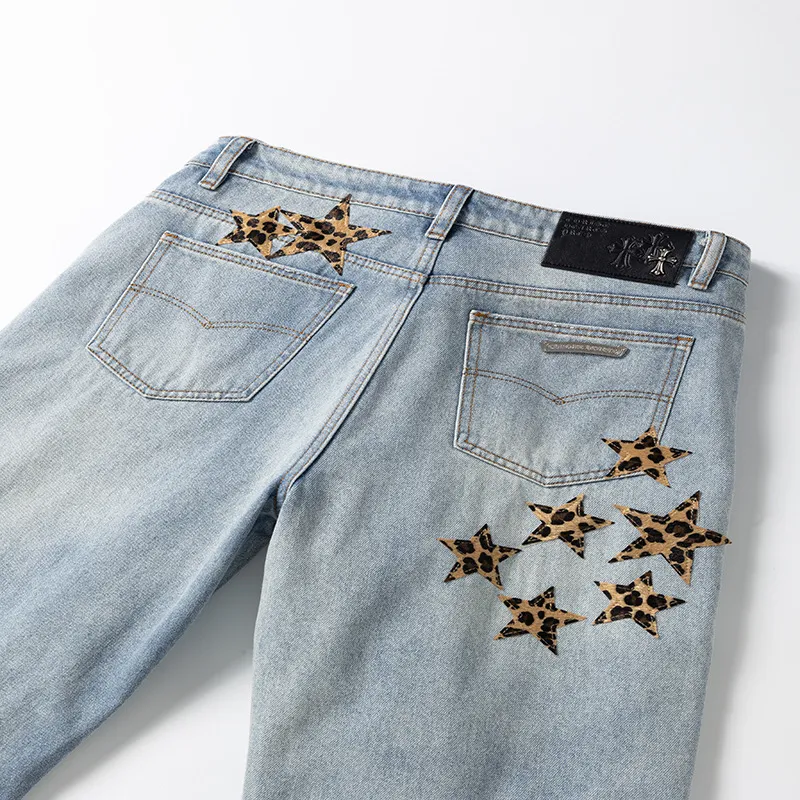 P270 💰 (Top version) chrome hearts ss25 blue star leopard print leather denim workwear logging pants. Styles with different wash textures, very friendly to people with thin legs and thick legs. The slightly flared version is very flattering to the leg shape. Moderate length that never goes out of style, easy and casual to match, basic styling for various styles, a must-have in the wardrobe! The fabric is stiff but also makes the upper body soft without losing texture. The washing process is even more perfect. It is a must-have item for everyone! ! !   Color: blue Size: 30-32-34-36 30 32 34 36 Waist circumference 80 85 90 95 Sitting circumference 105 110 135 120 Foot opening 46 47 48 49 External length 102 103 104 105
